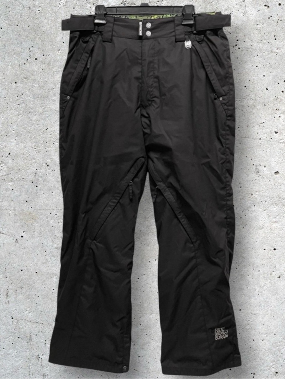 Ride Snowboards Black Insulated Ski/Snowboard Pants // L